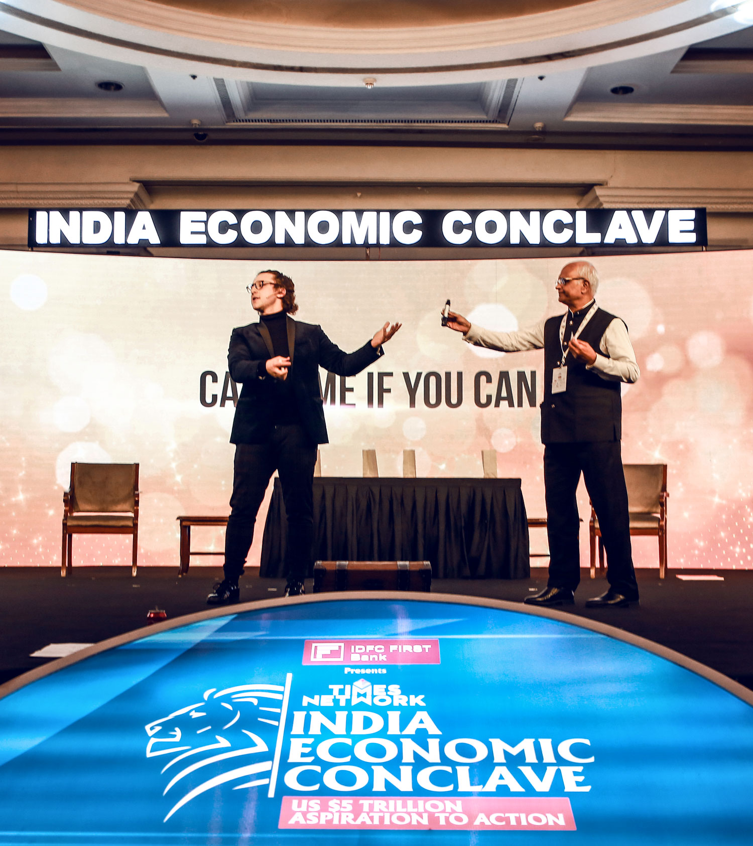 Julius Dein Performing Magic at the India Economic Conclave